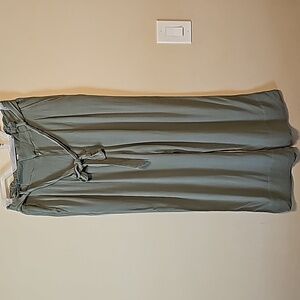 Halston Women's Tie Belt Flowy‎ Pants Size L Olive Green